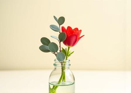 ライトプランの小さな花瓶